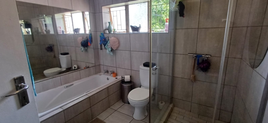 3 Bedroom Property for Sale in Stilfontein Ext 4 North West